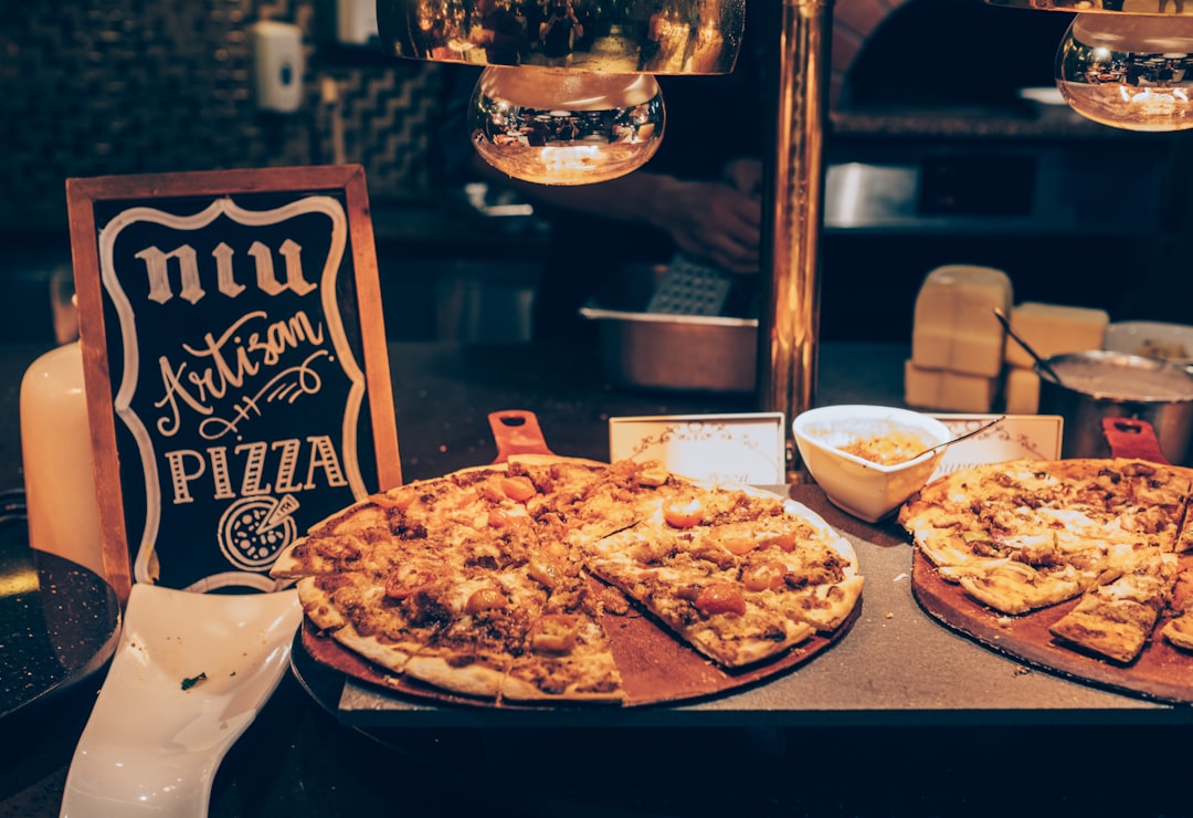 Pizza and Wine: Perfect Pairings for Your Delivery Order